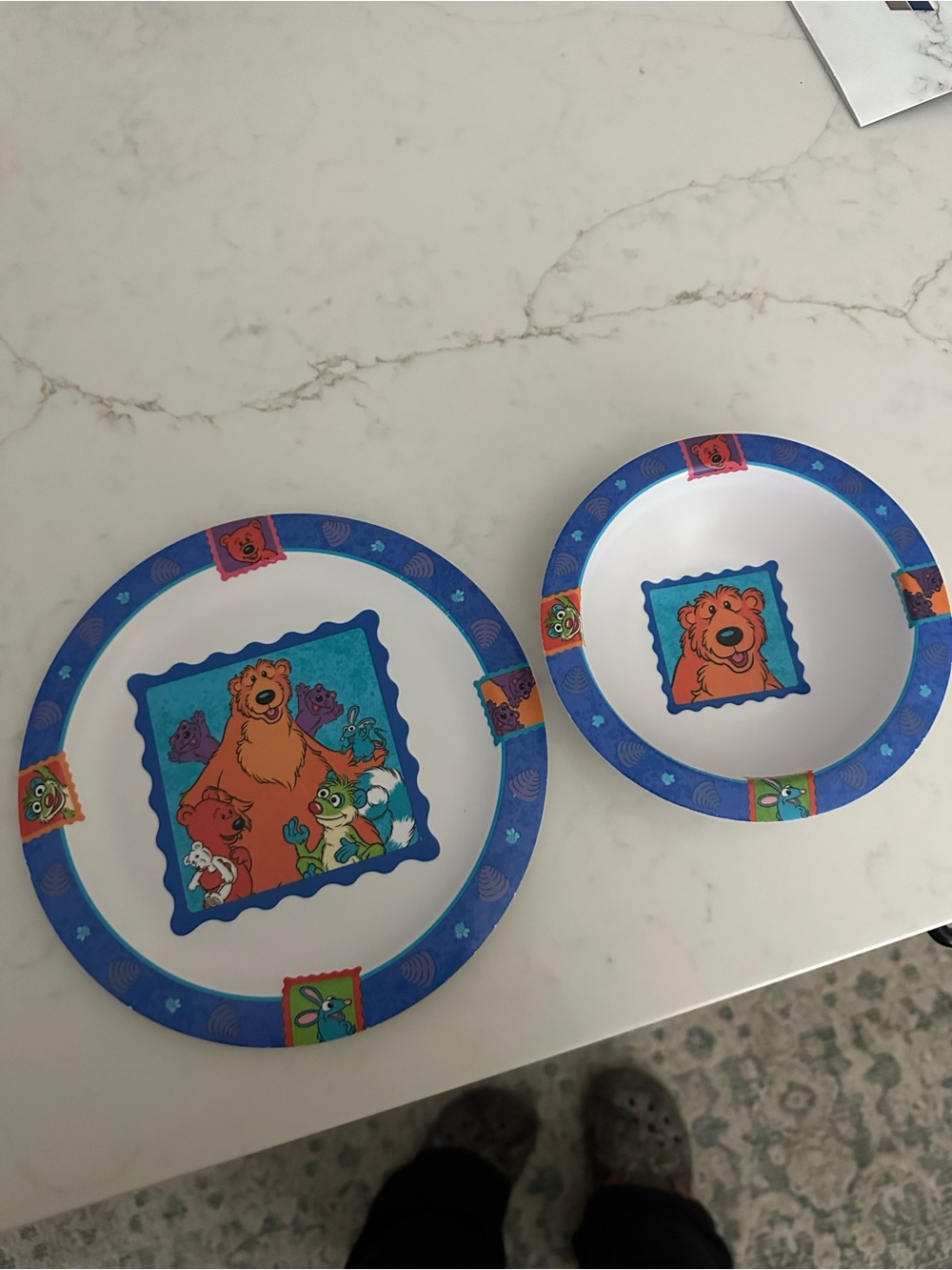 Vintage bear in the big blue house plate and bowl